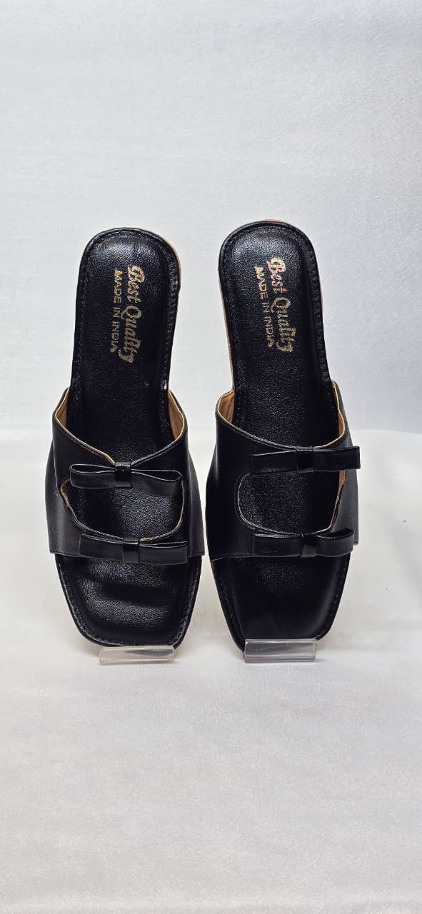 CASUAL FLAT